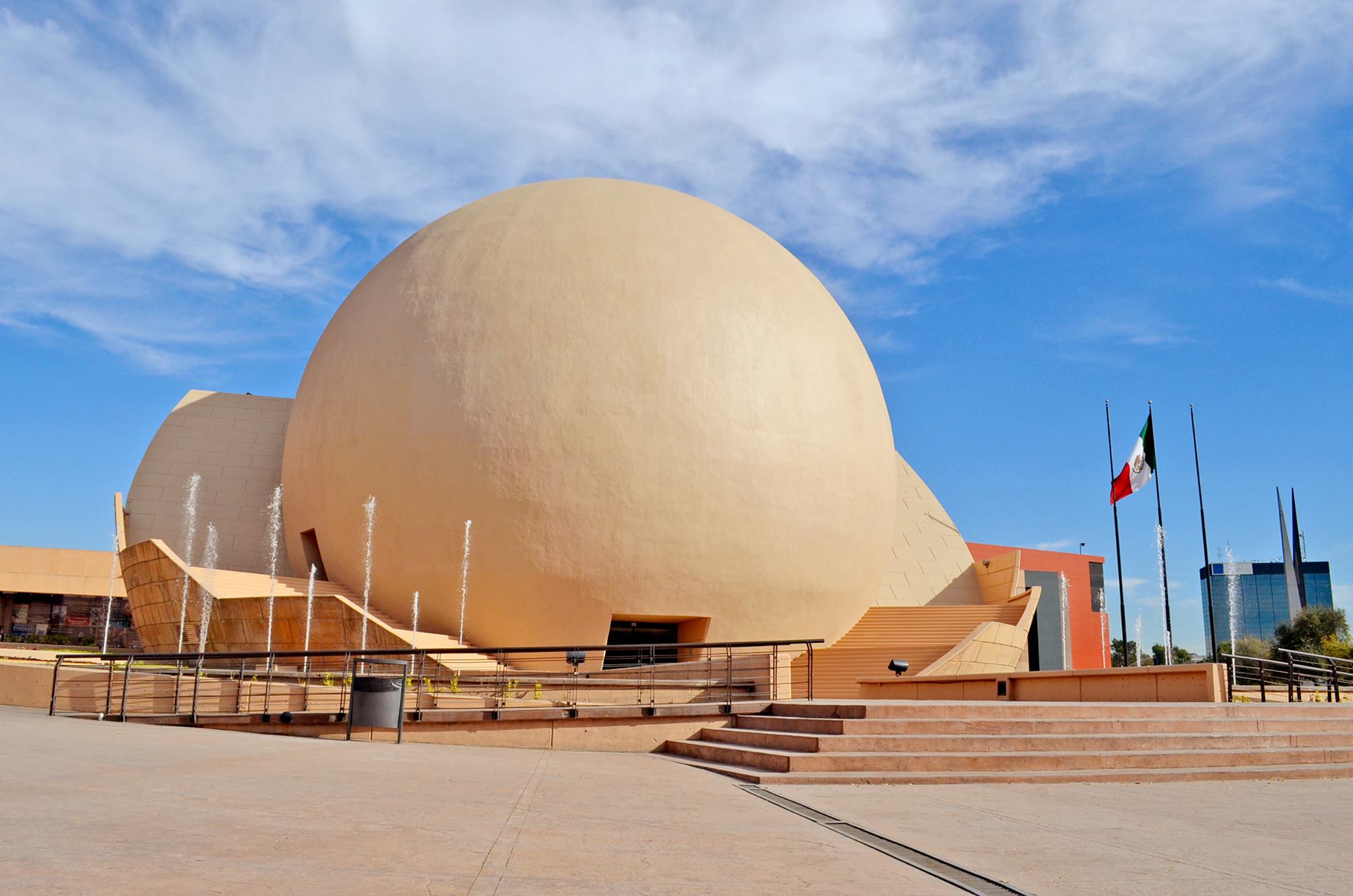 Centro Cultural Tijuana (CECUT), Vista Exterior.
